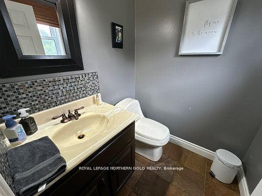 122 QUEEN Street photo 12