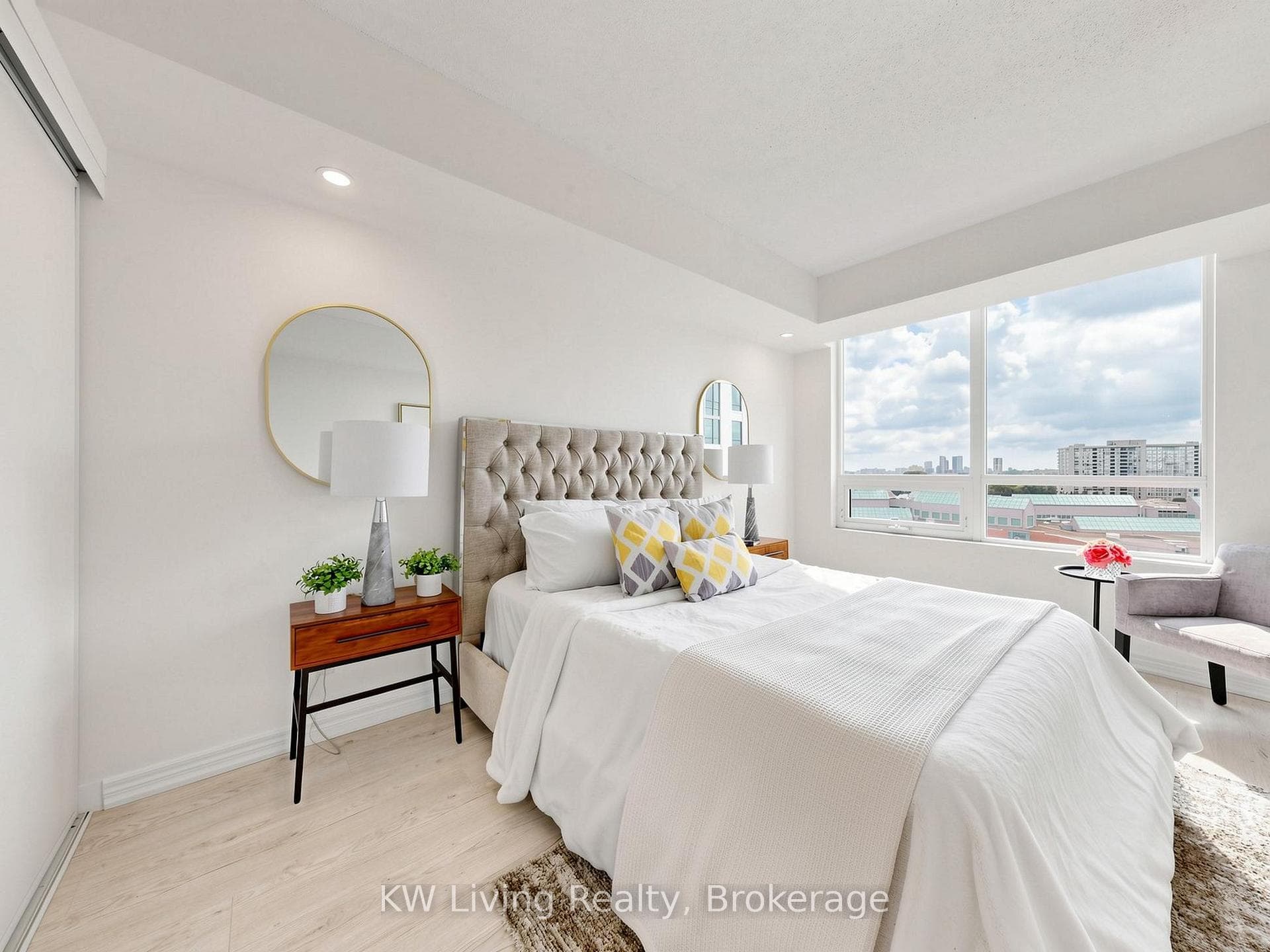 100 Promenade Circle Unit 1010 photo 11