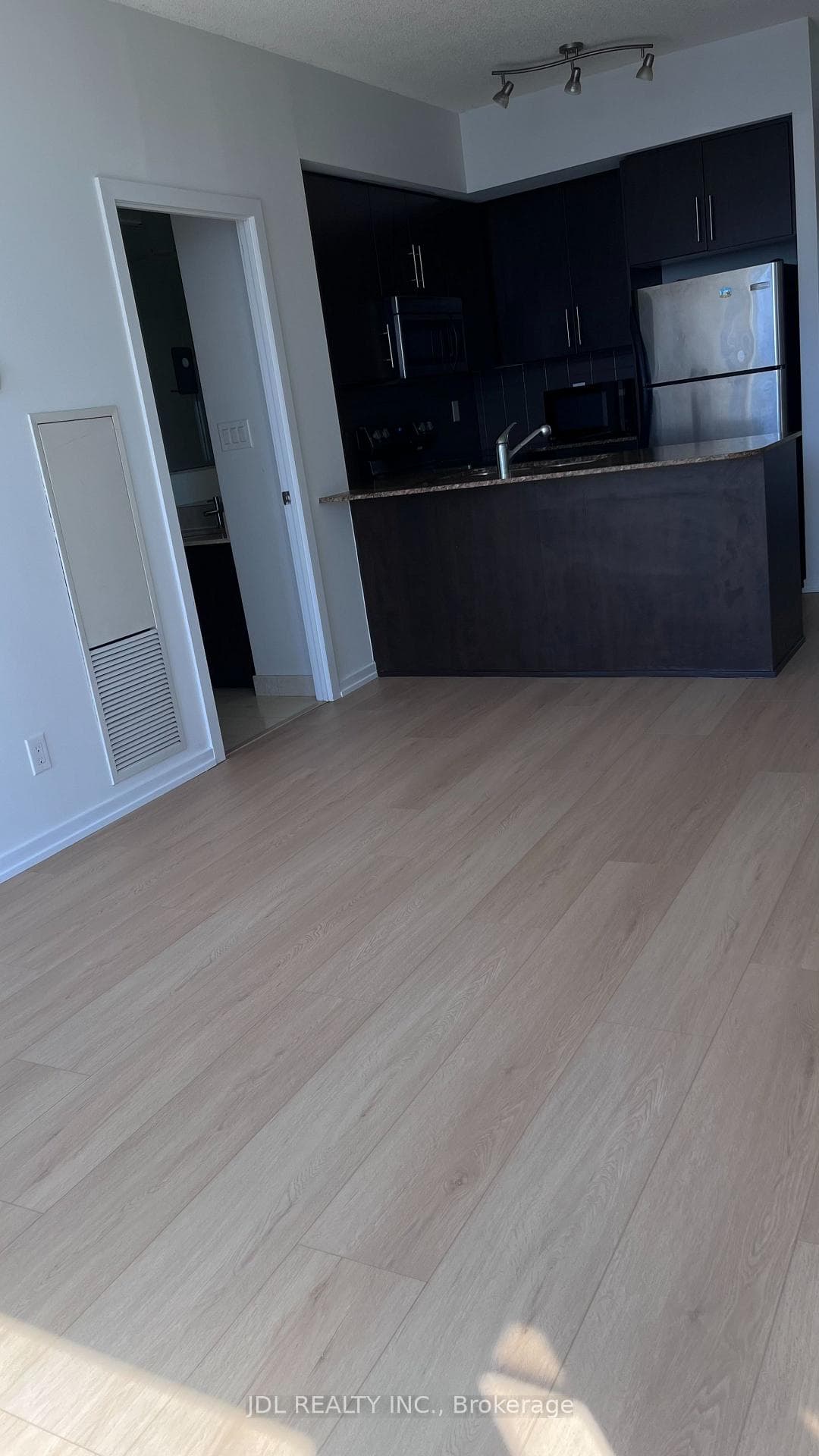 65 Bremner Boulevard Unit 4501 photo 4