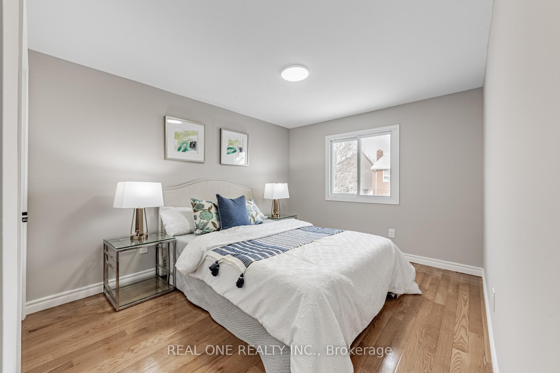 32 Belinda Square photo 28