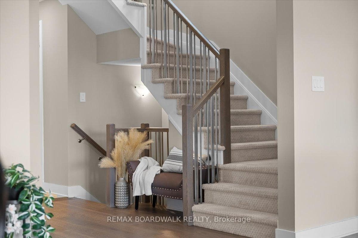 620 Barry Helman Drive photo 34