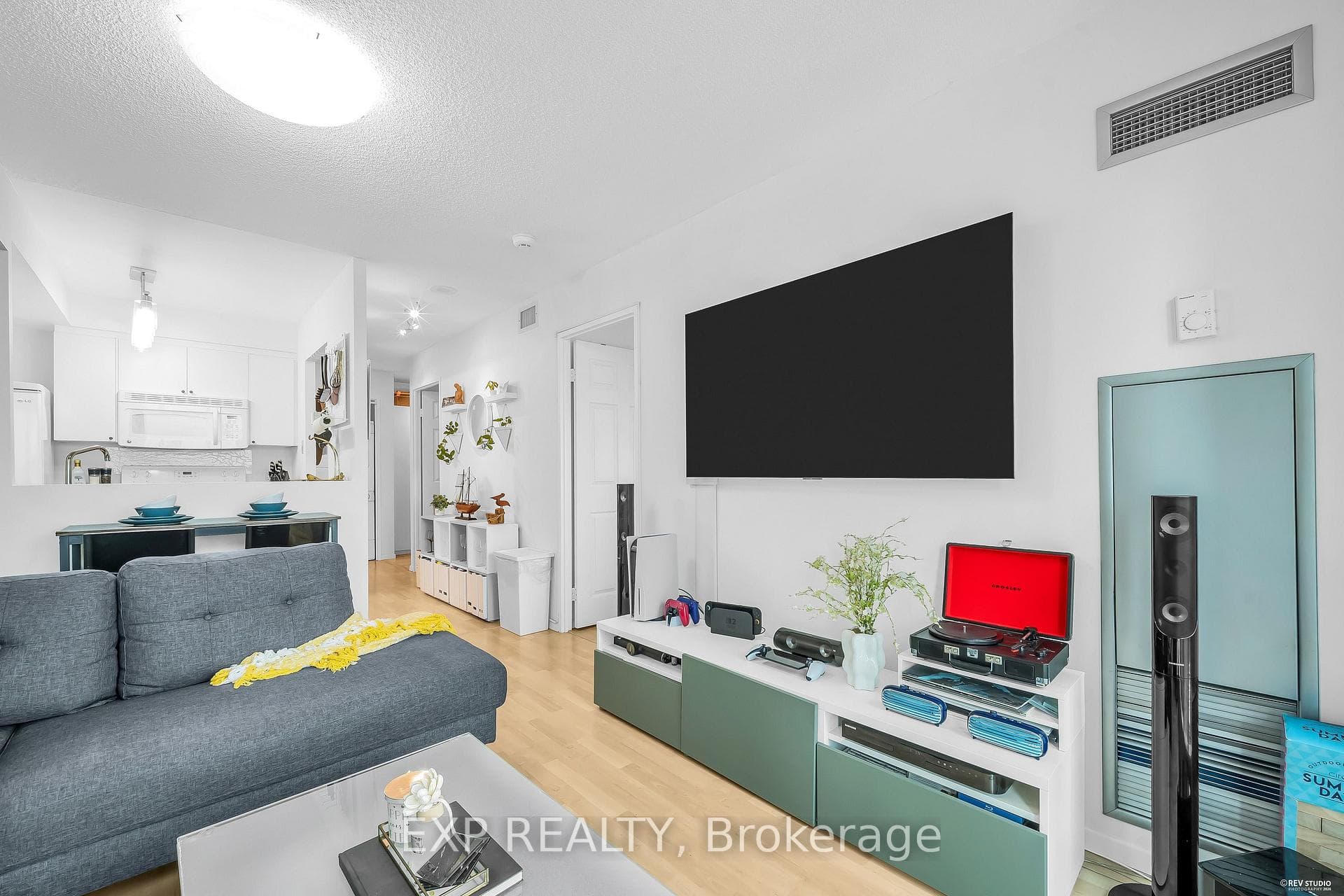 8 Lee Centre Drive Unit 1016 photo 8