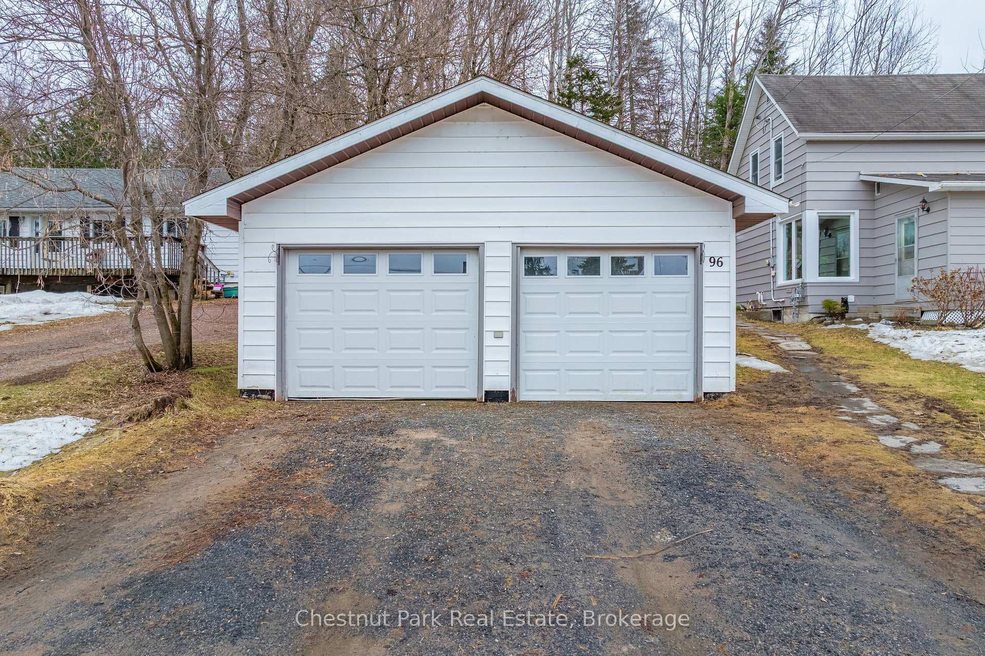 96 James Street photo 36
