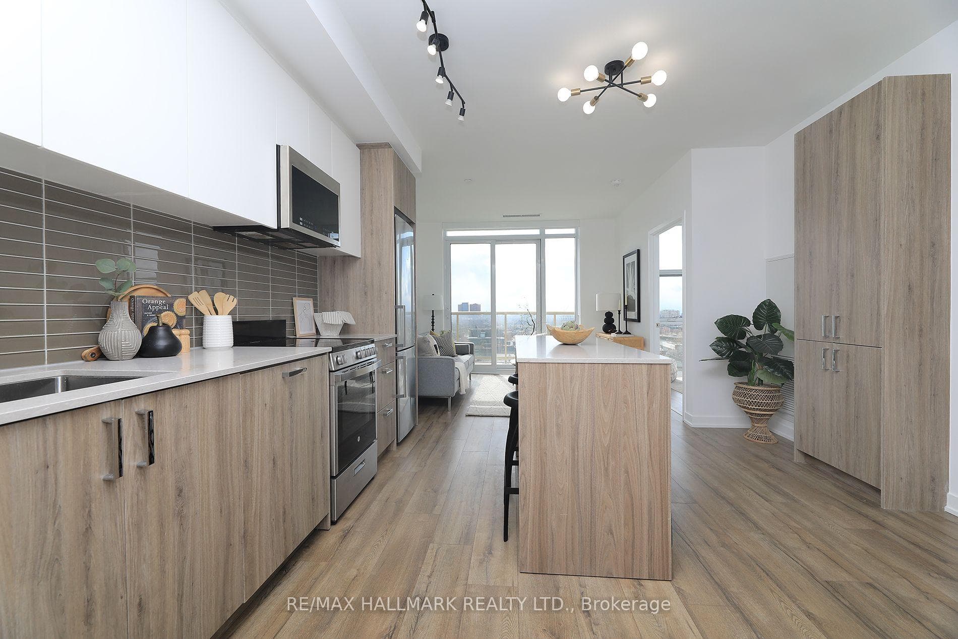 1787 St. Clair Avenue Unit 1111 photo 7