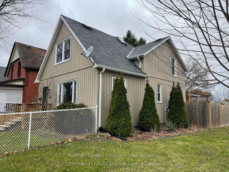 64 Edward Street photo 44