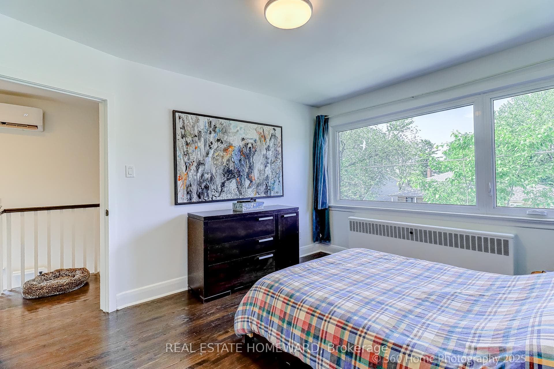 21 Phillip Avenue photo 11