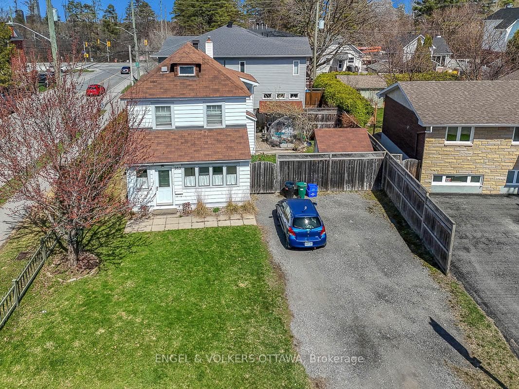 Aerial view of property