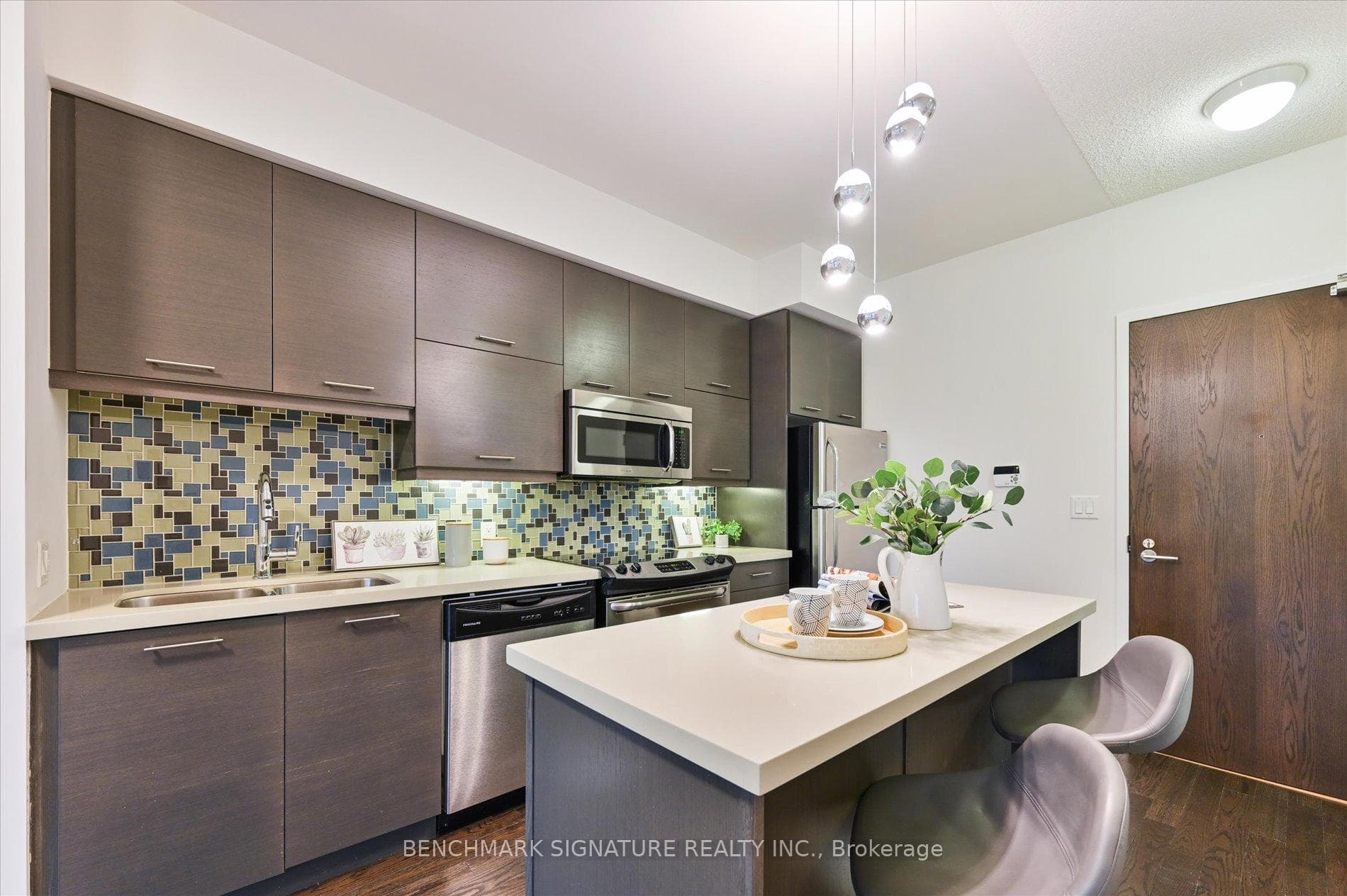 26 Norton Avenue Unit 404 photo 10