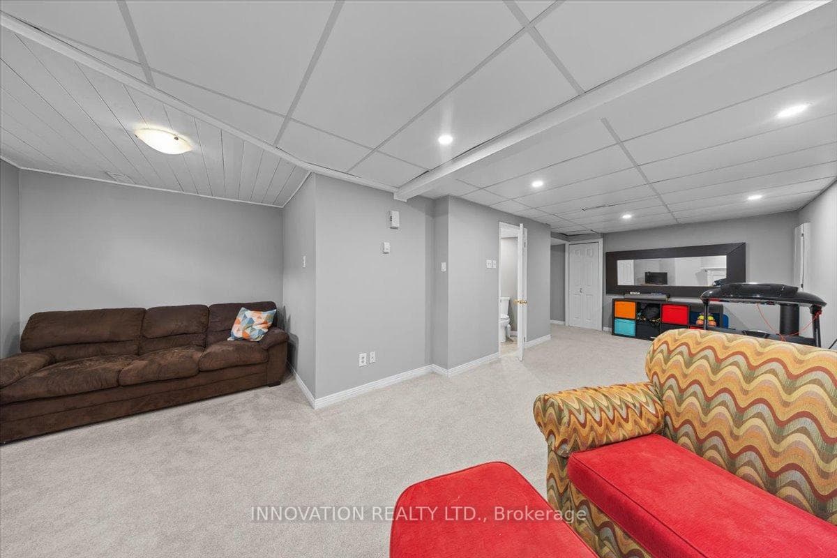 32 Weybridge Drive photo 33