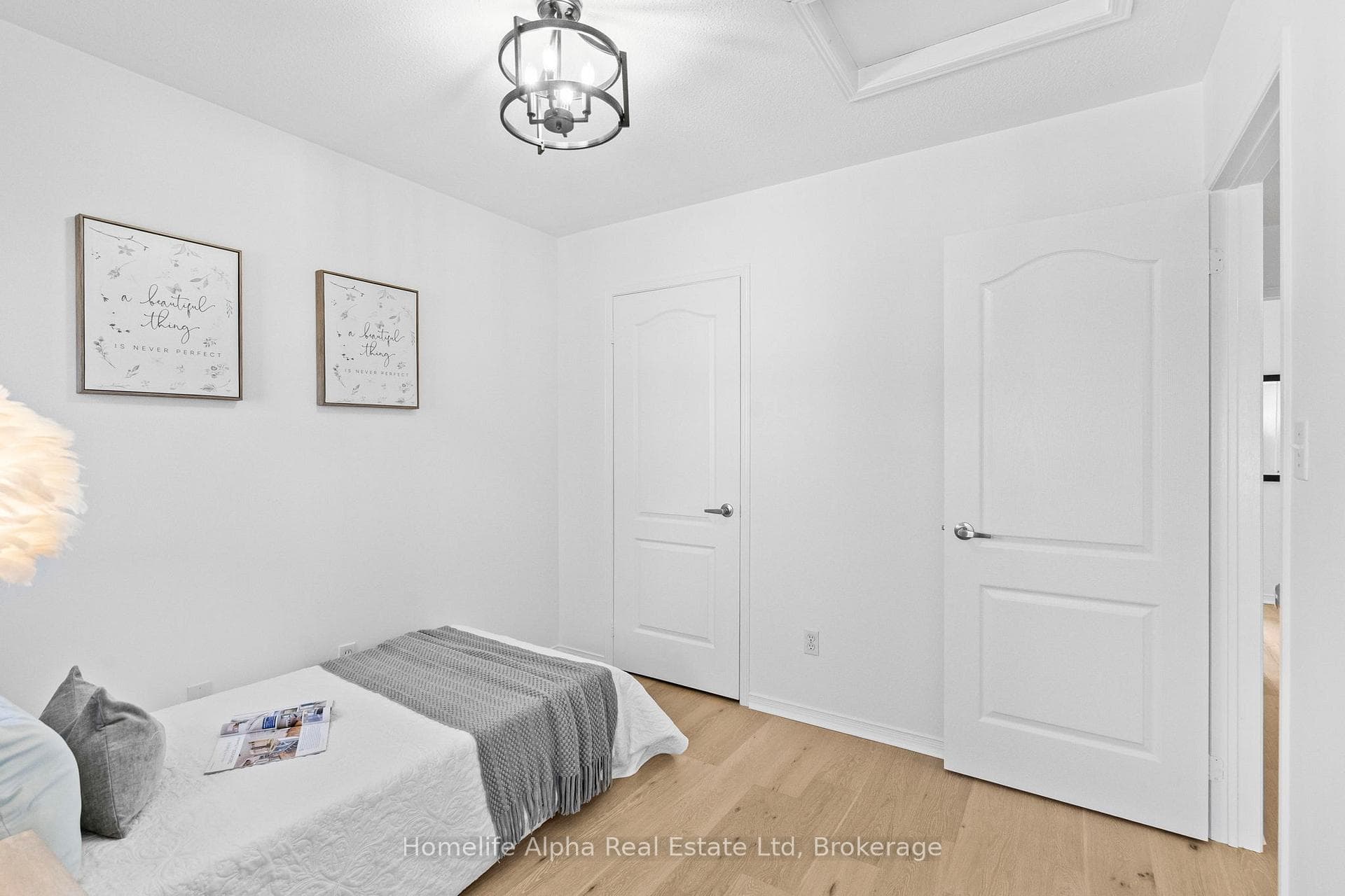 10 Bon Echo Court photo 22