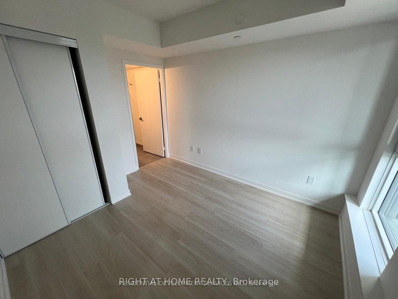 500 Wilson Avenue Unit 902 photo 5