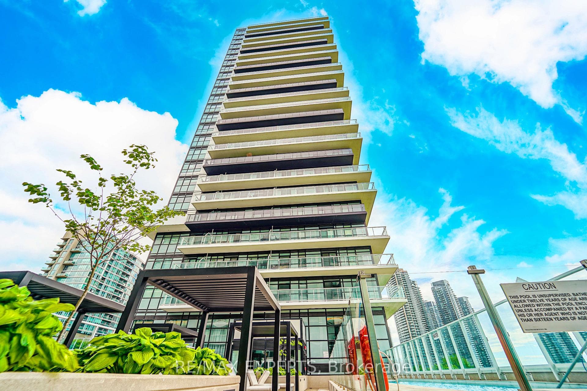 251 Manitoba Street Unit 1007 photo 1