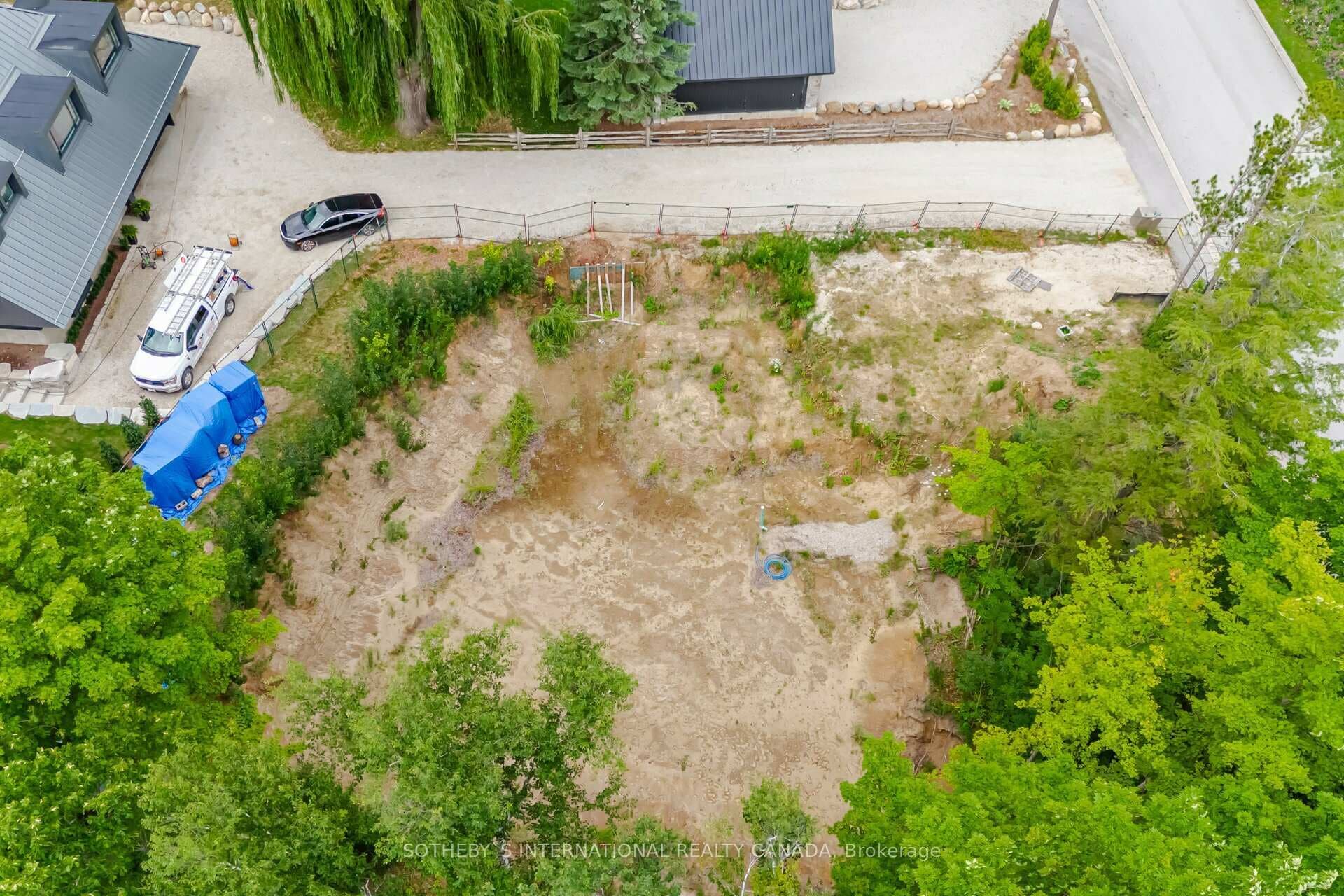 LOT 13 KITZBUHL Crescent photo 4