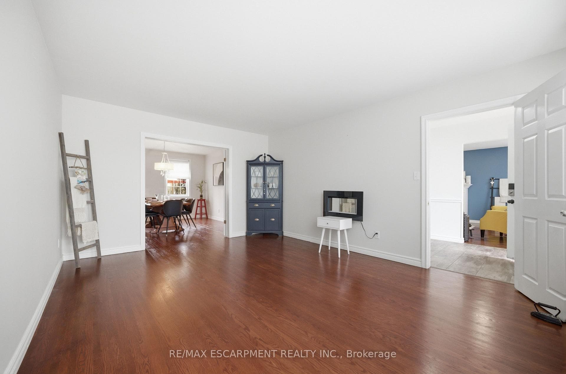 173 Green Pointe Drive photo 11