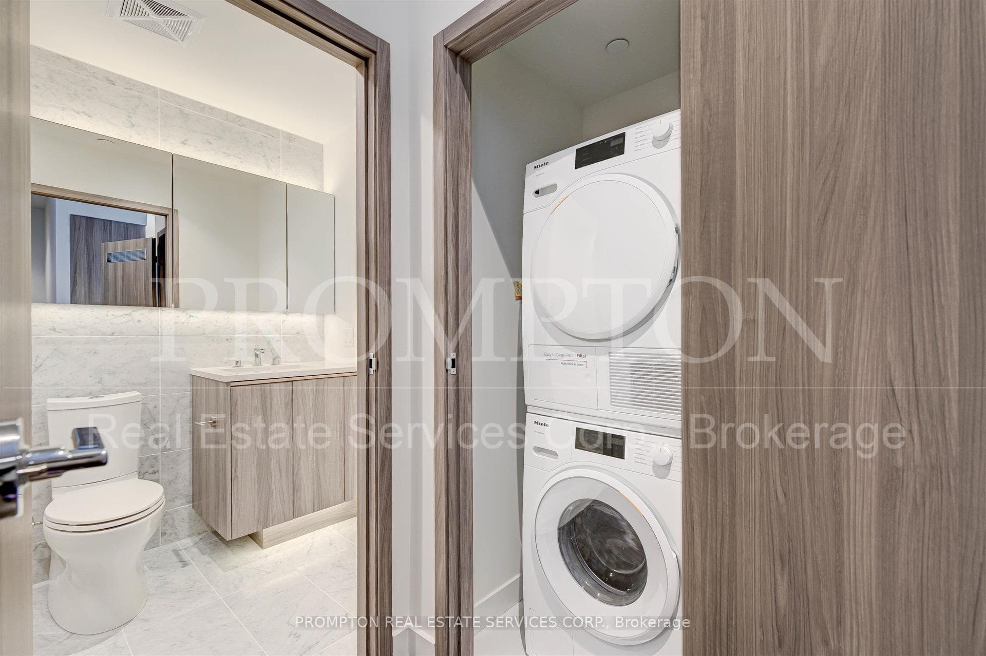 95 McMahon Drive Unit 2801 photo 14