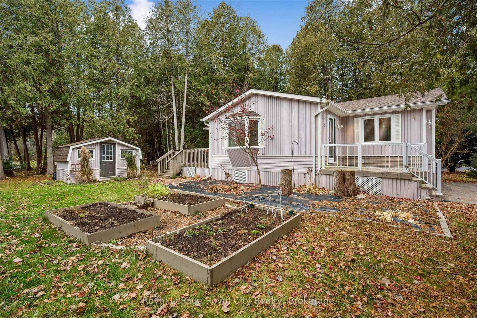 10 Spruce Avenue photo 2