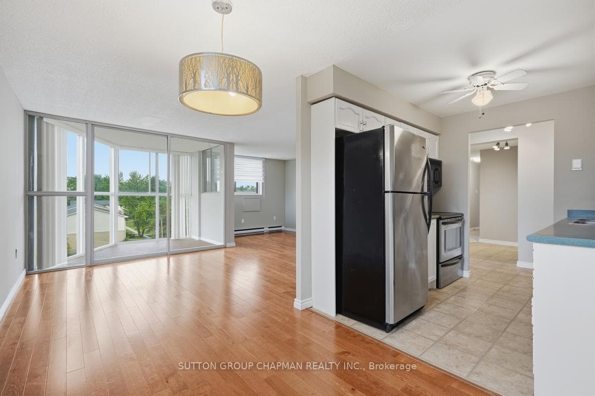 127 Belmont Drive Unit 403 photo 13
