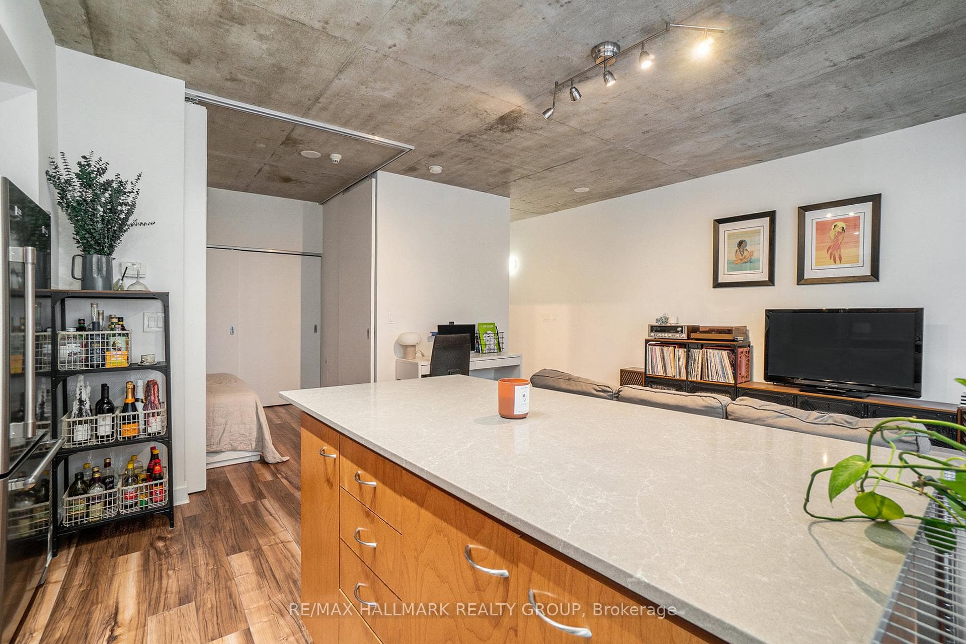 179 GEORGE Street Unit 704 photo 8