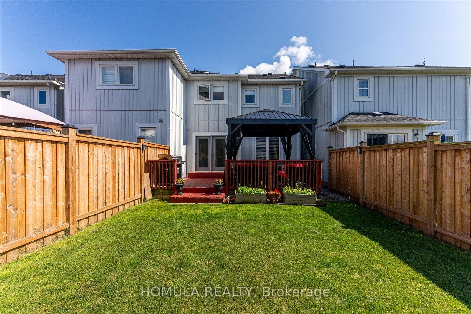 107 Ipswich Place photo 40