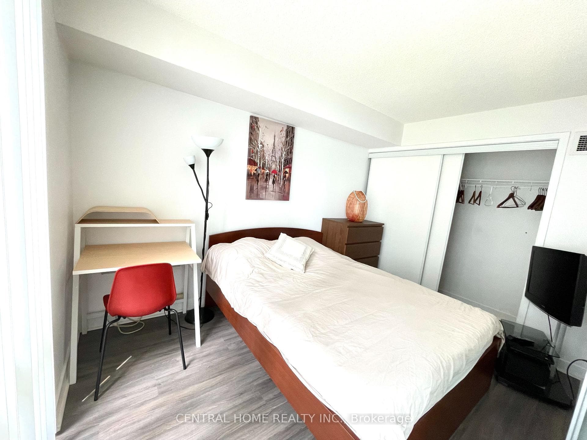 4K Spadina Avenue Unit 729 photo 6