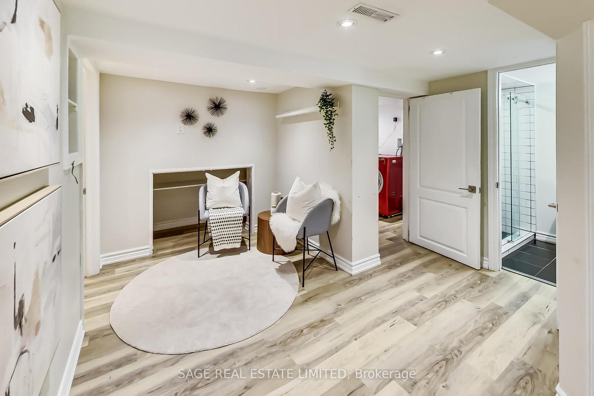 132 Rosewell Avenue photo 29