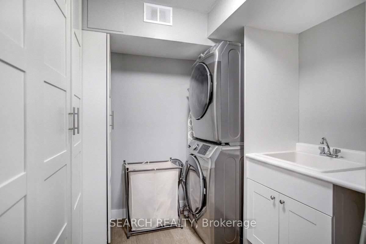 1320 Mississauga Valley Boulevard Unit 206 photo 12