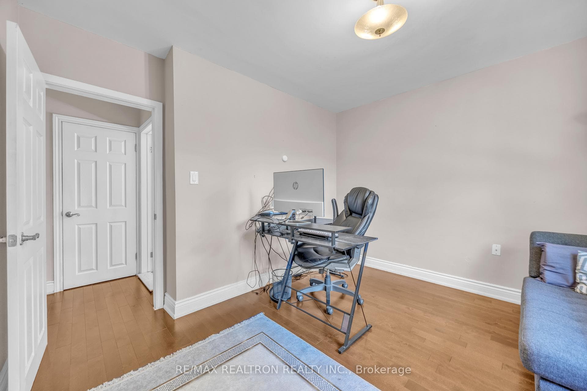 926 Willowdale Avenue photo 17