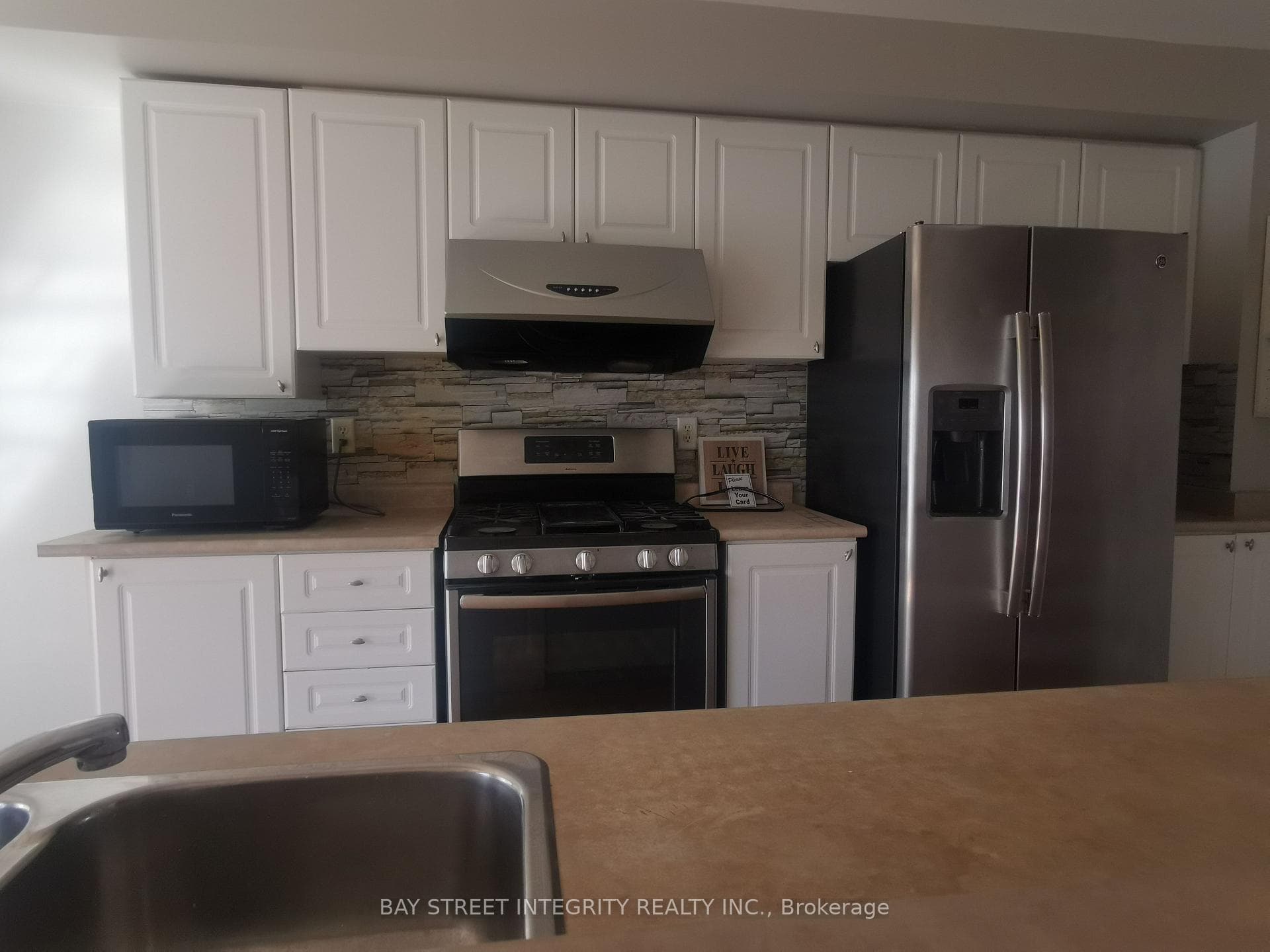 355 Ravineview Way photo 4