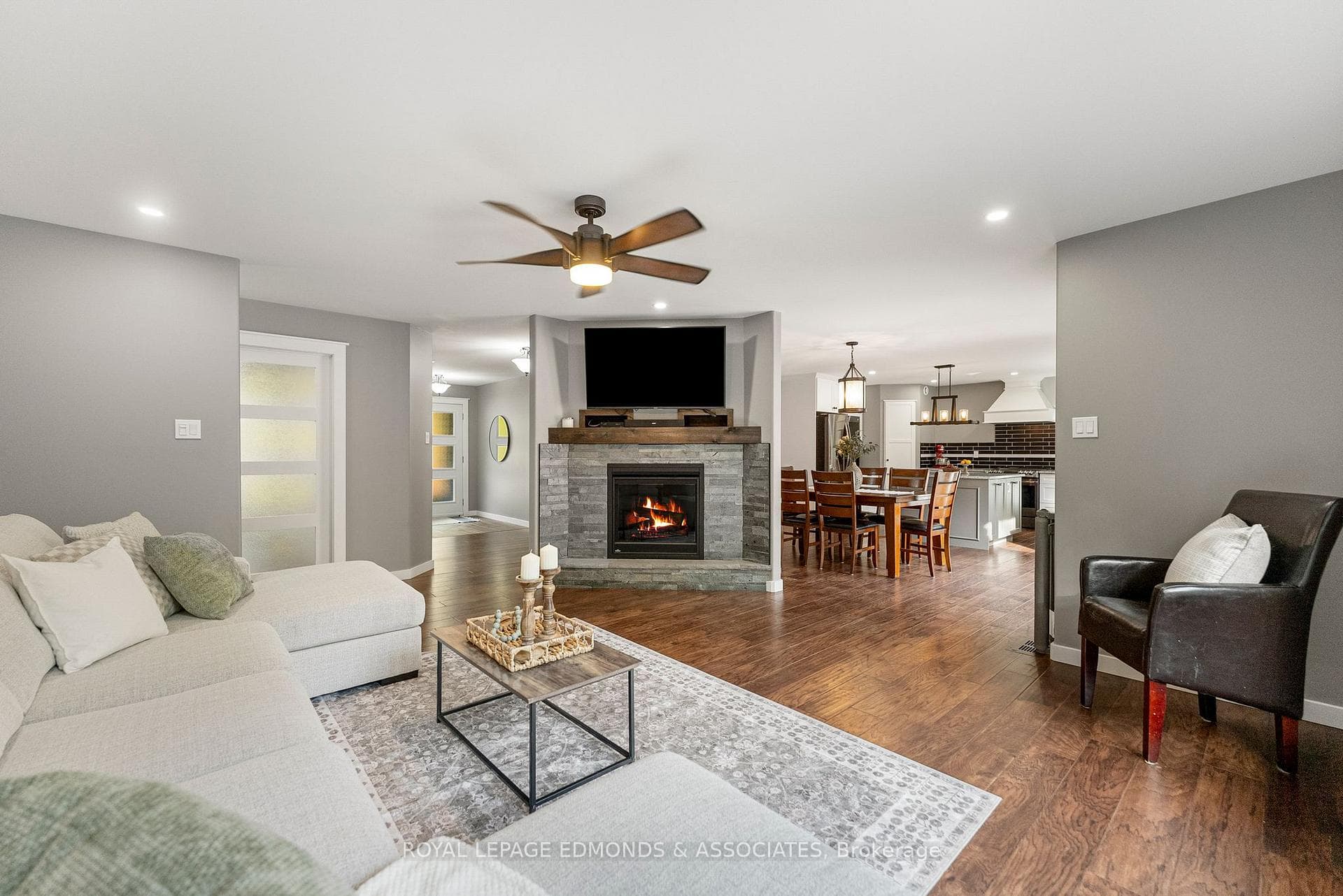 166 Deerfield Drive photo 8
