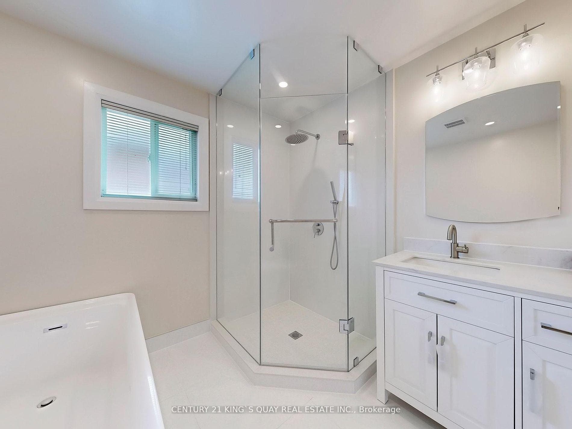 71 Rembrandt Drive photo 27