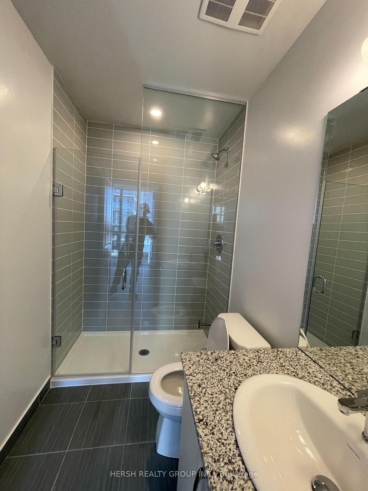 10 Meadowglen Place Unit 1002 photo 13