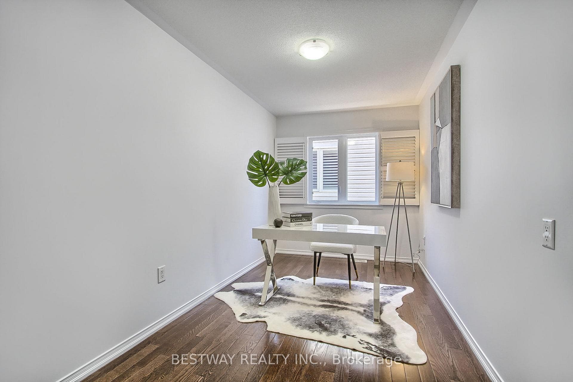 63 Joshua Boulevard photo 24