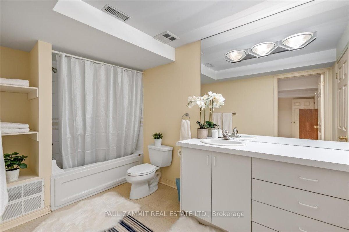 7 Hammok Crescent photo 31
