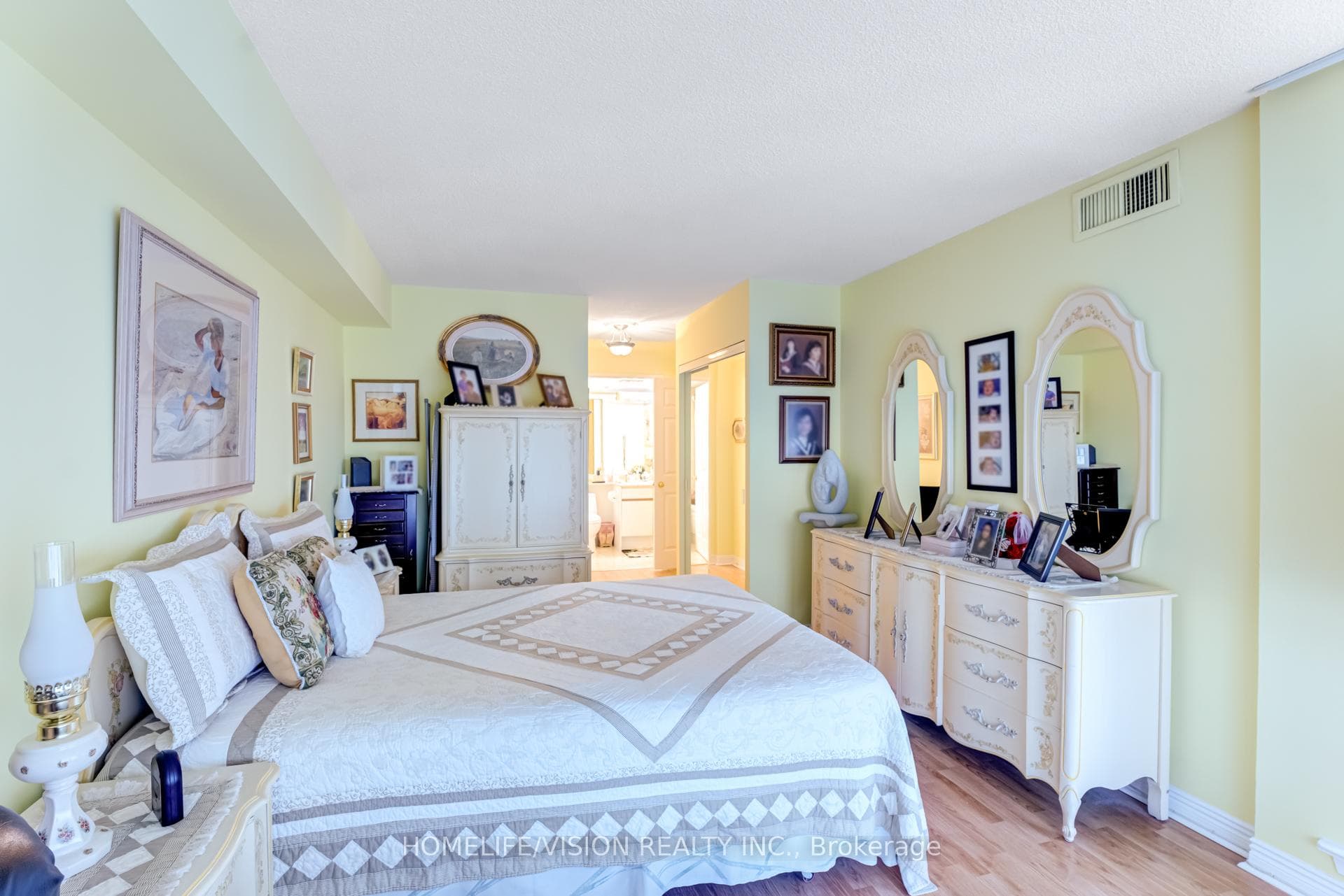 10 Guildwood Parkway Unit 418 photo 19
