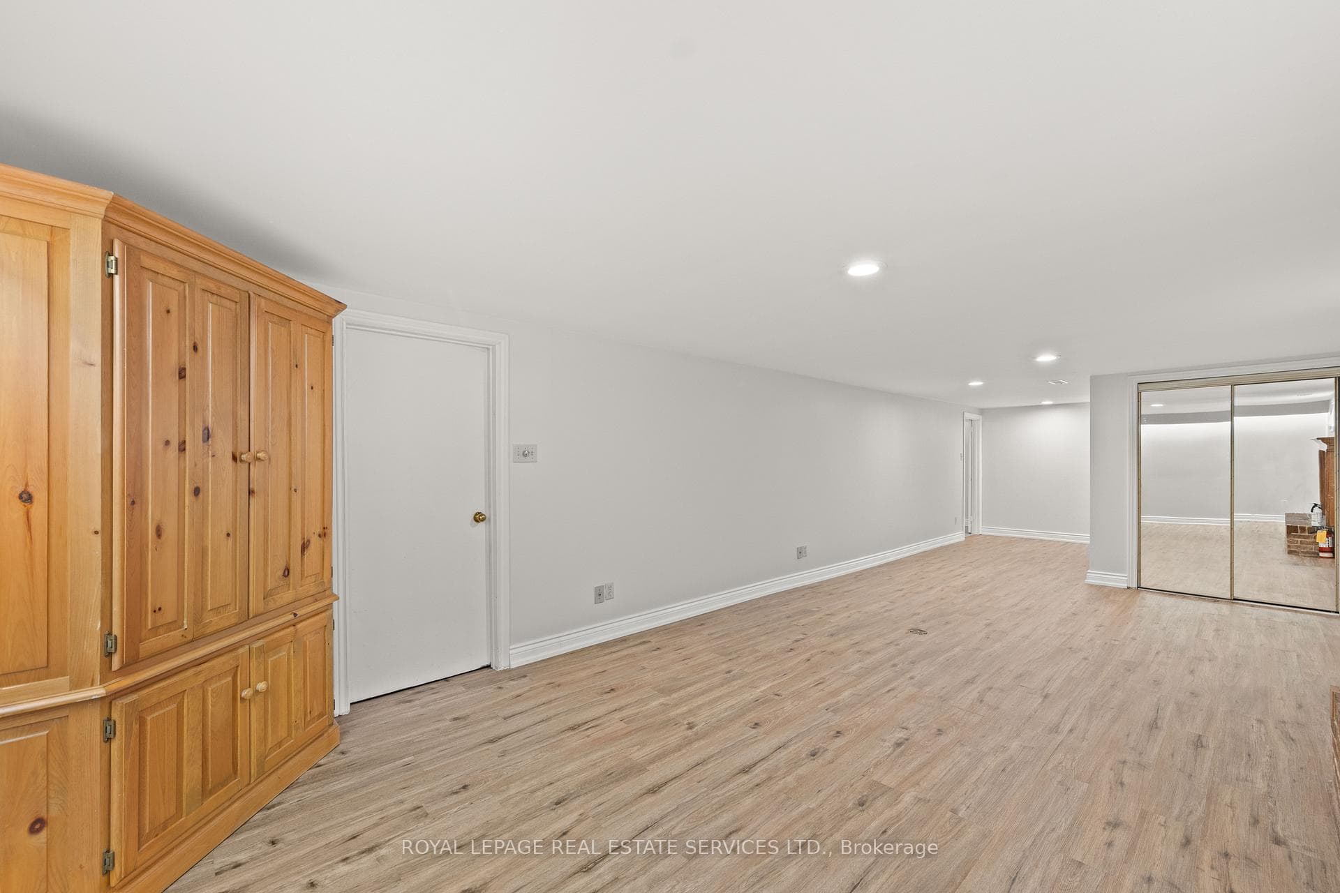 10 Holman Crescent photo 35