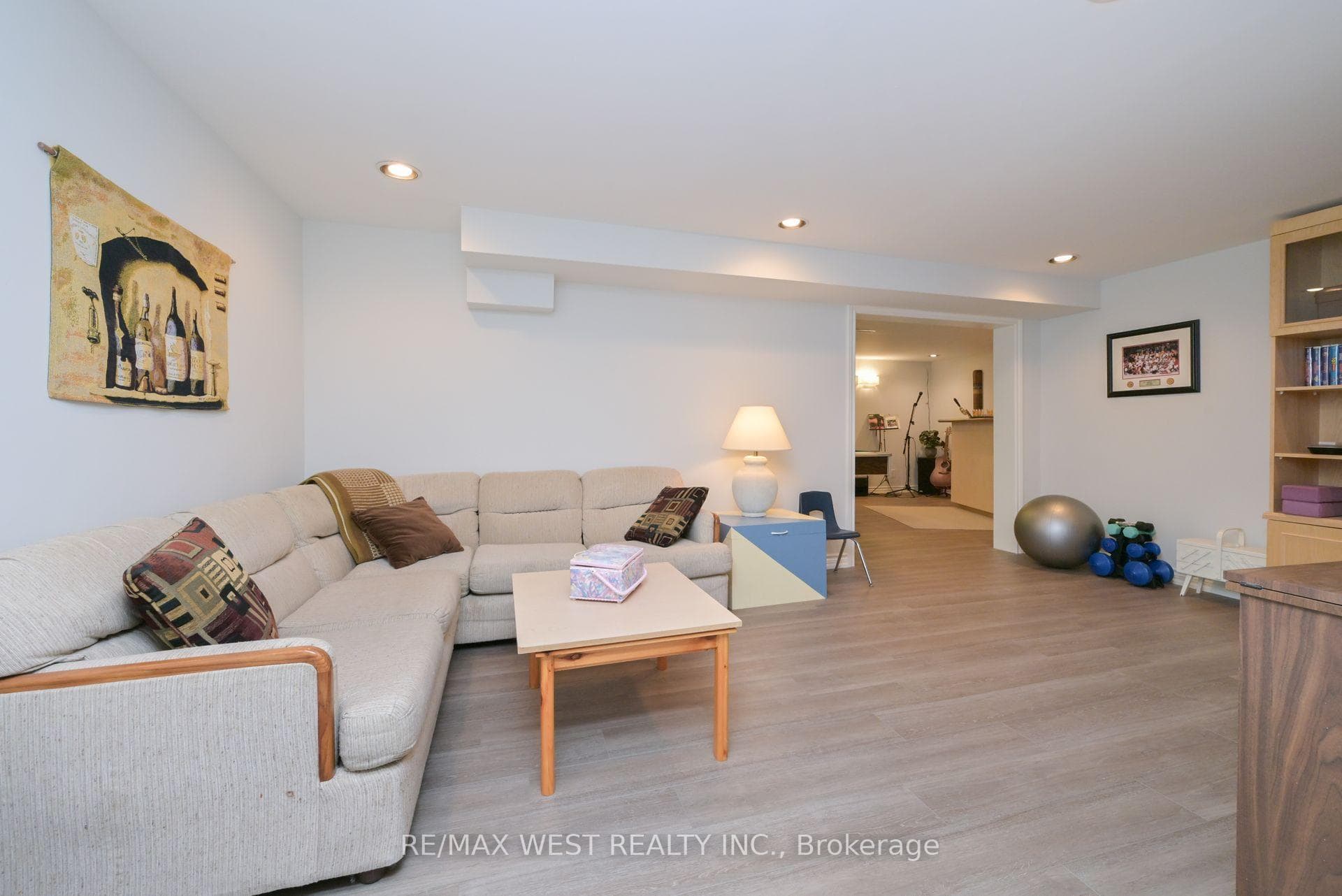 24 Cedarwood Crescent photo 29