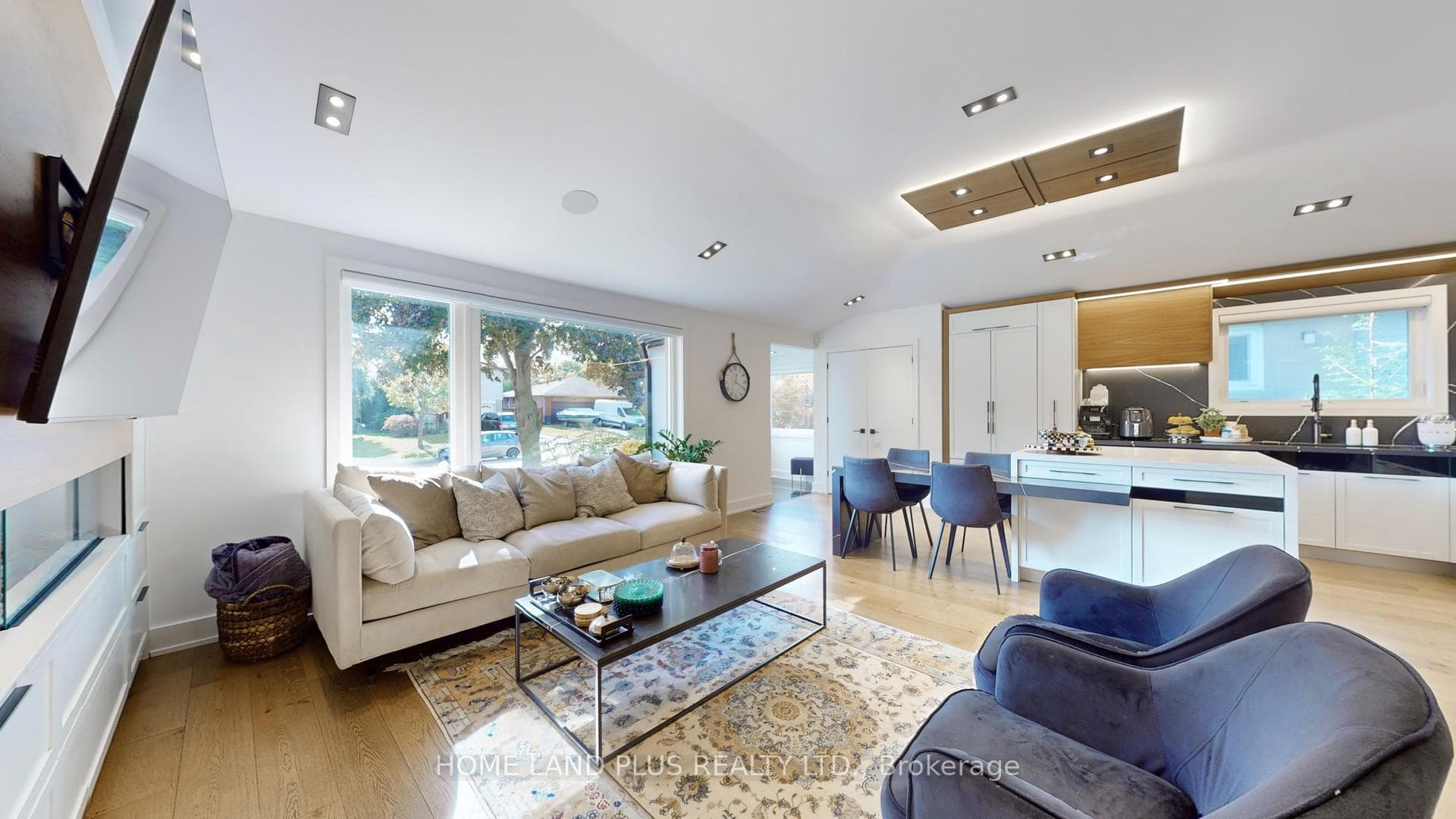 38 Donalbain Crescent photo 2