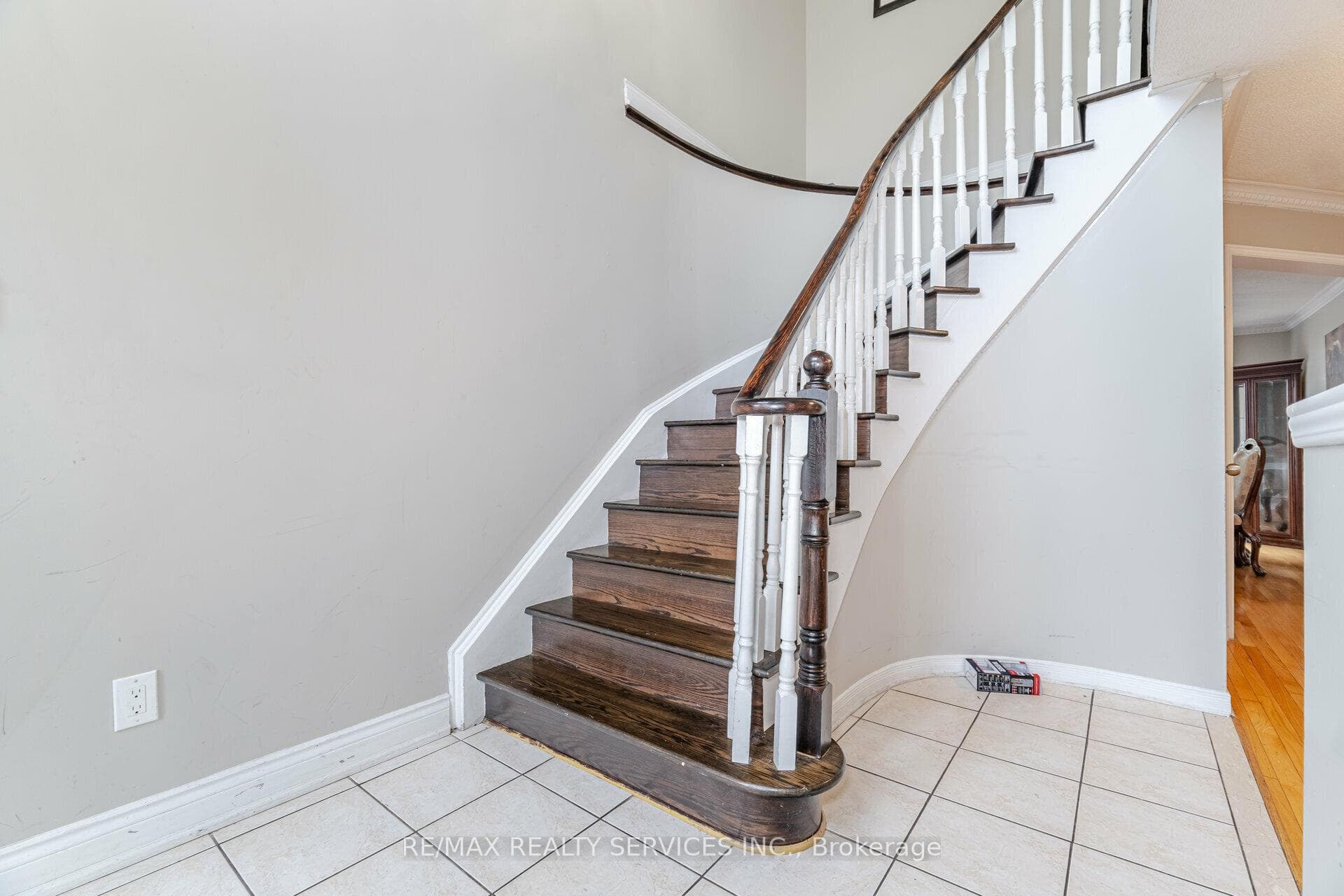58 Edenbrook Hill Drive photo 27