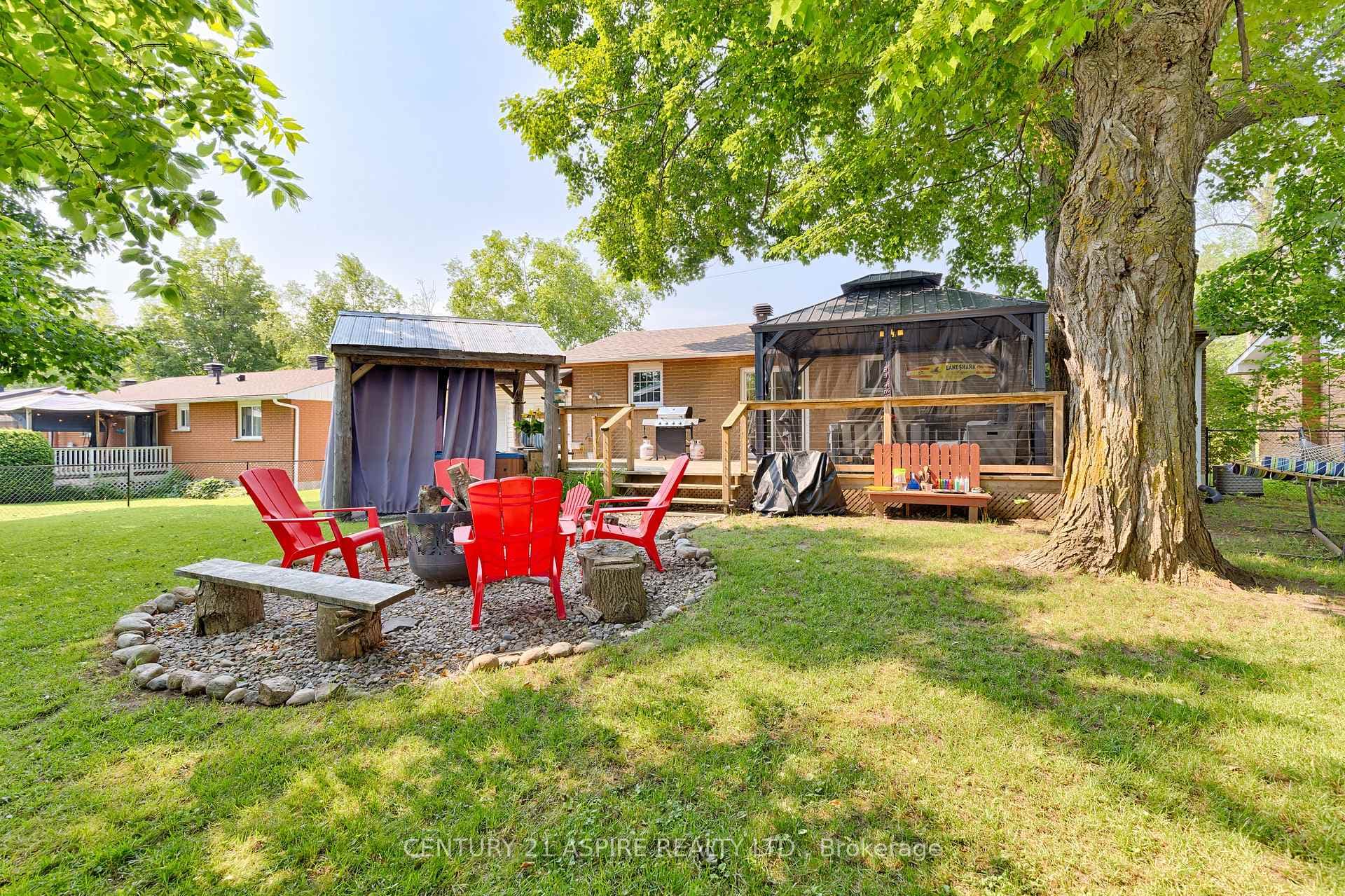 22 Harris Crescent photo 36
