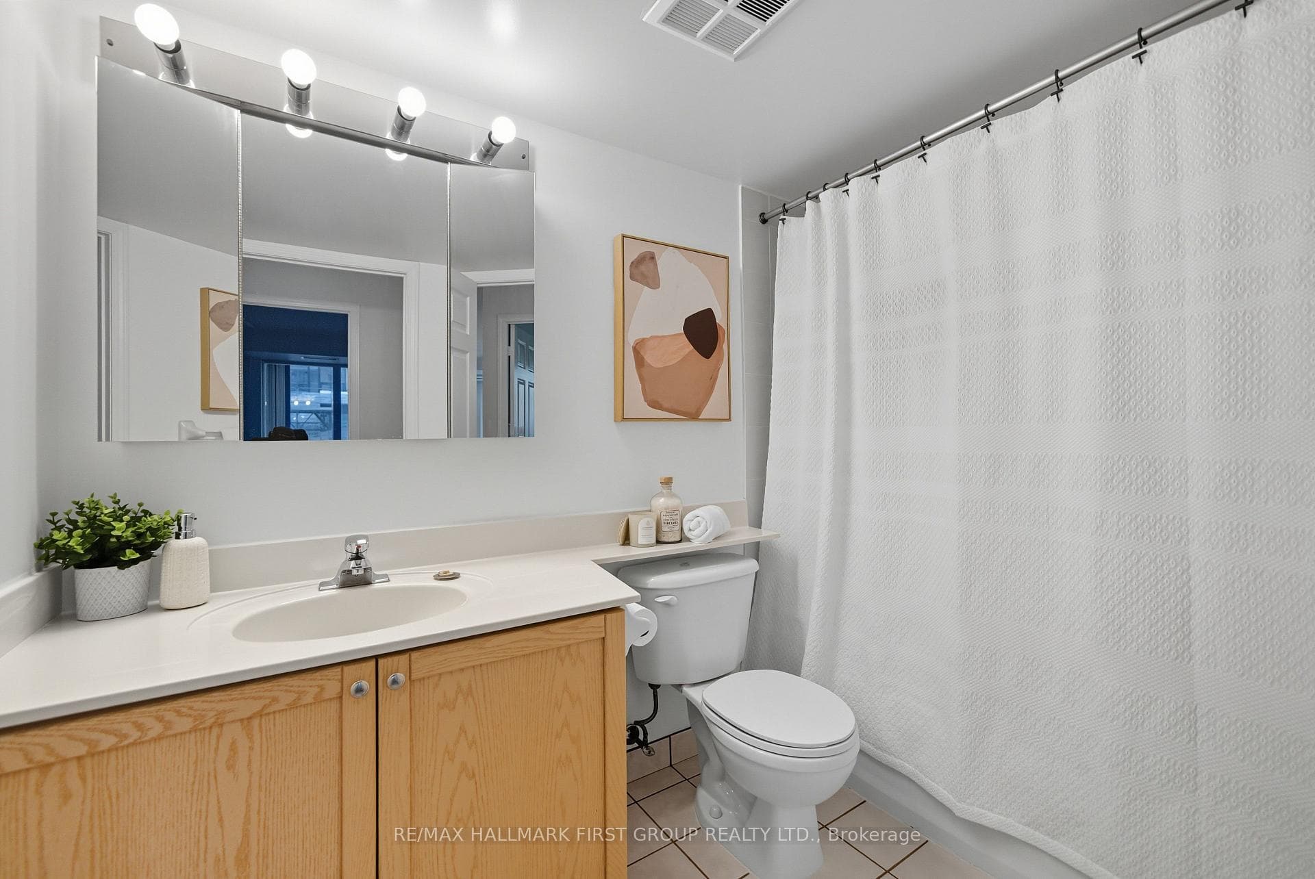 28 Olive Avenue Unit 612 photo 17