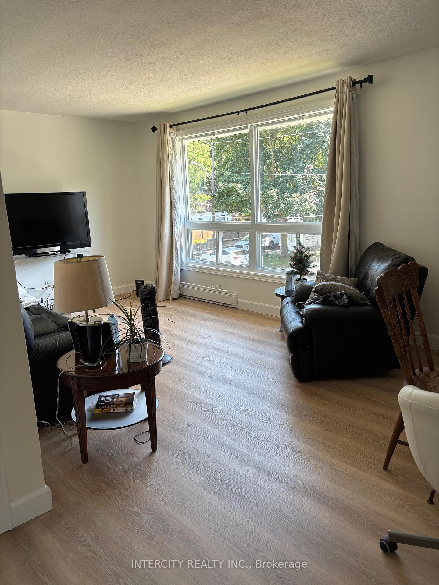 363 Andrew Street Unit 3 photo 1