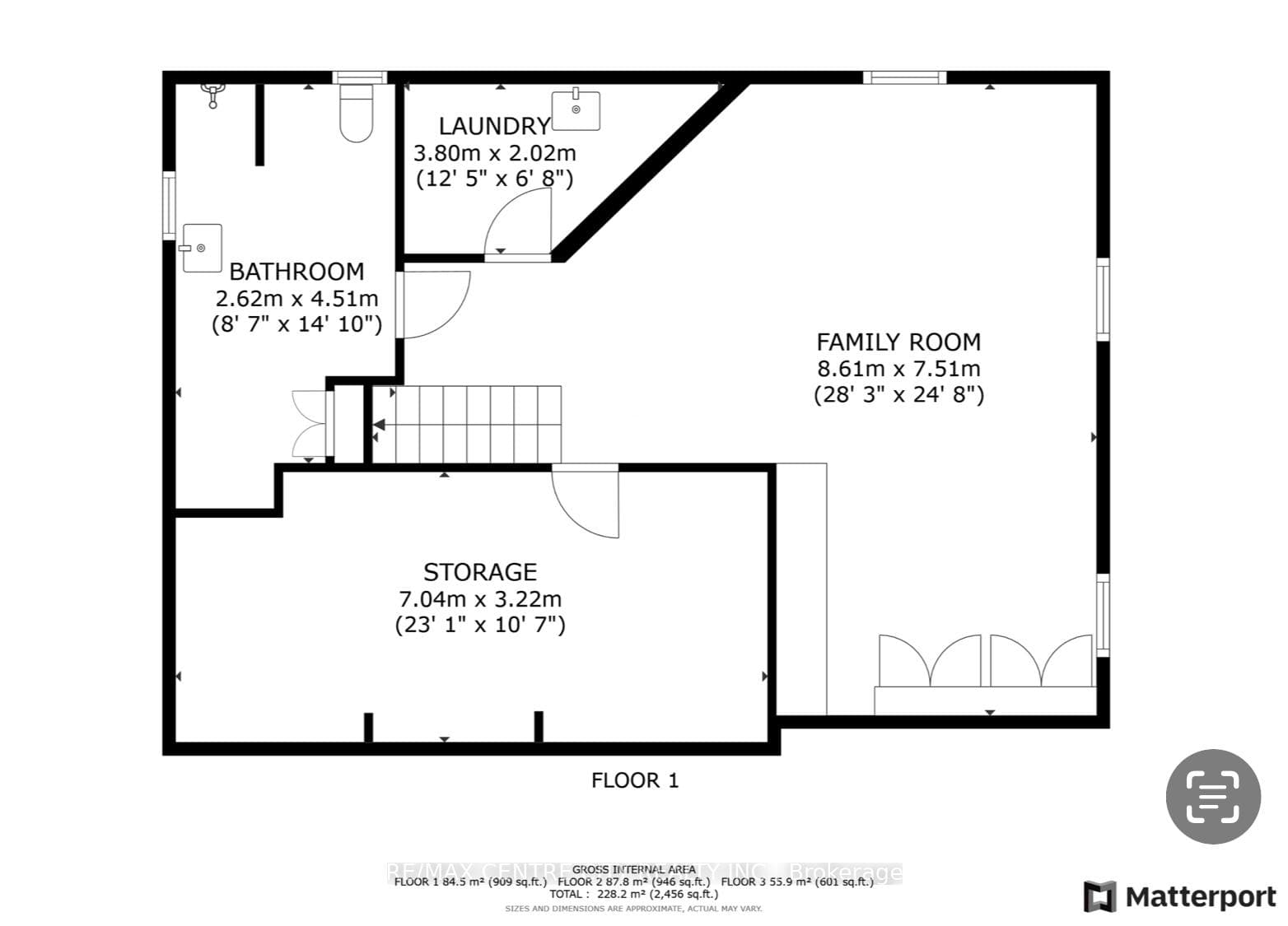 2571 Queen Street photo 37