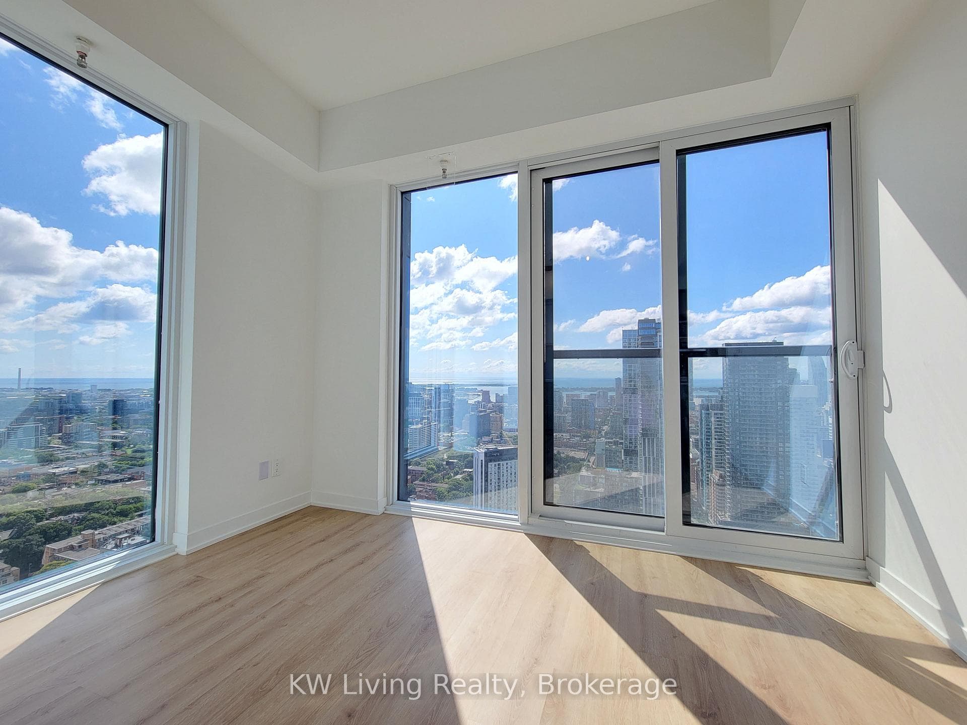 319 Jarvis Street Unit 4515 photo 6