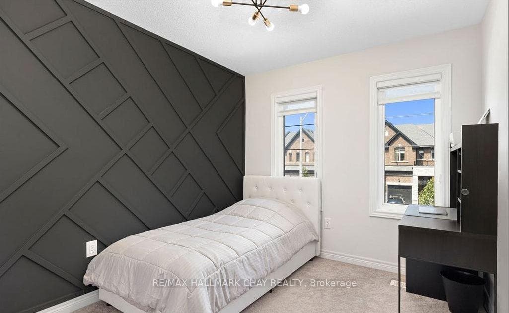 2072 Dale Road Unit UPPER photo 17