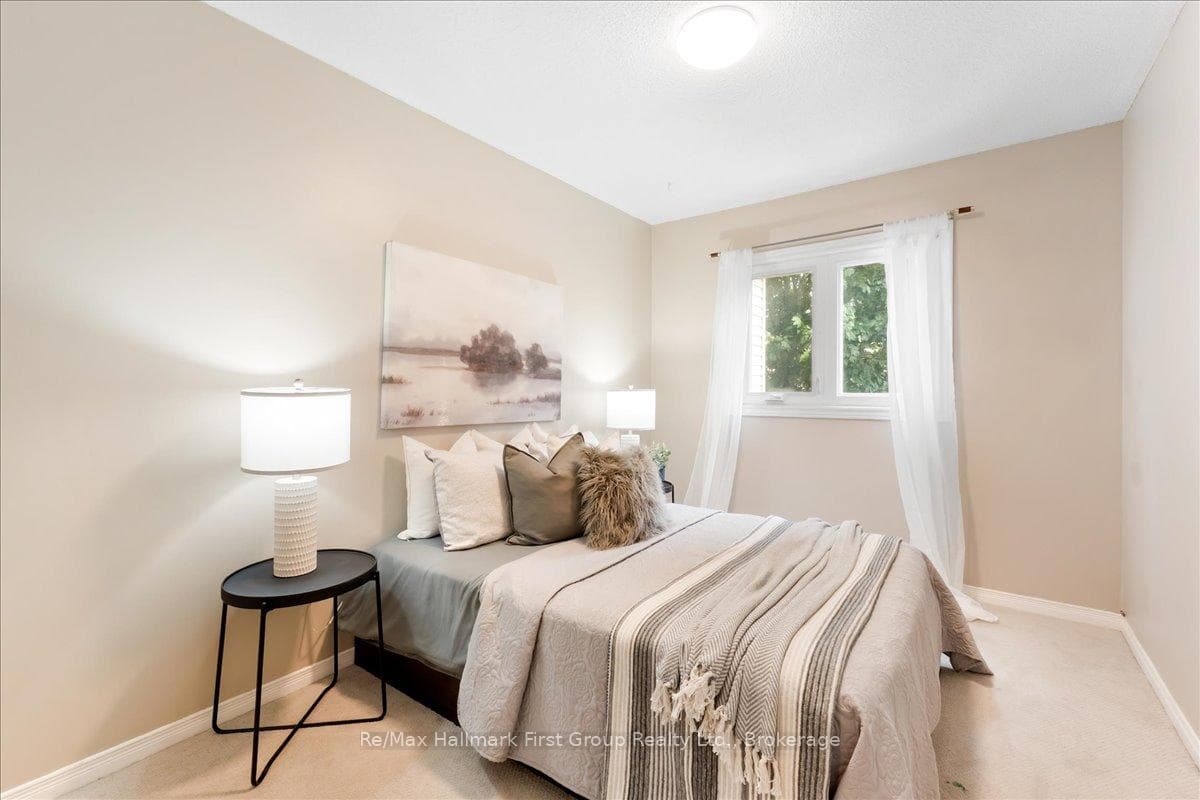 9 Alexis Way photo 21
