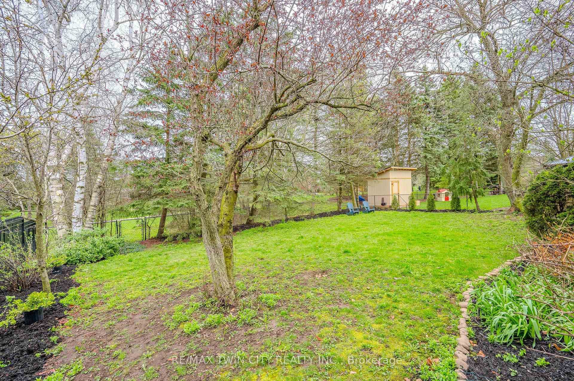 113 Sandford Fleming Drive photo 34