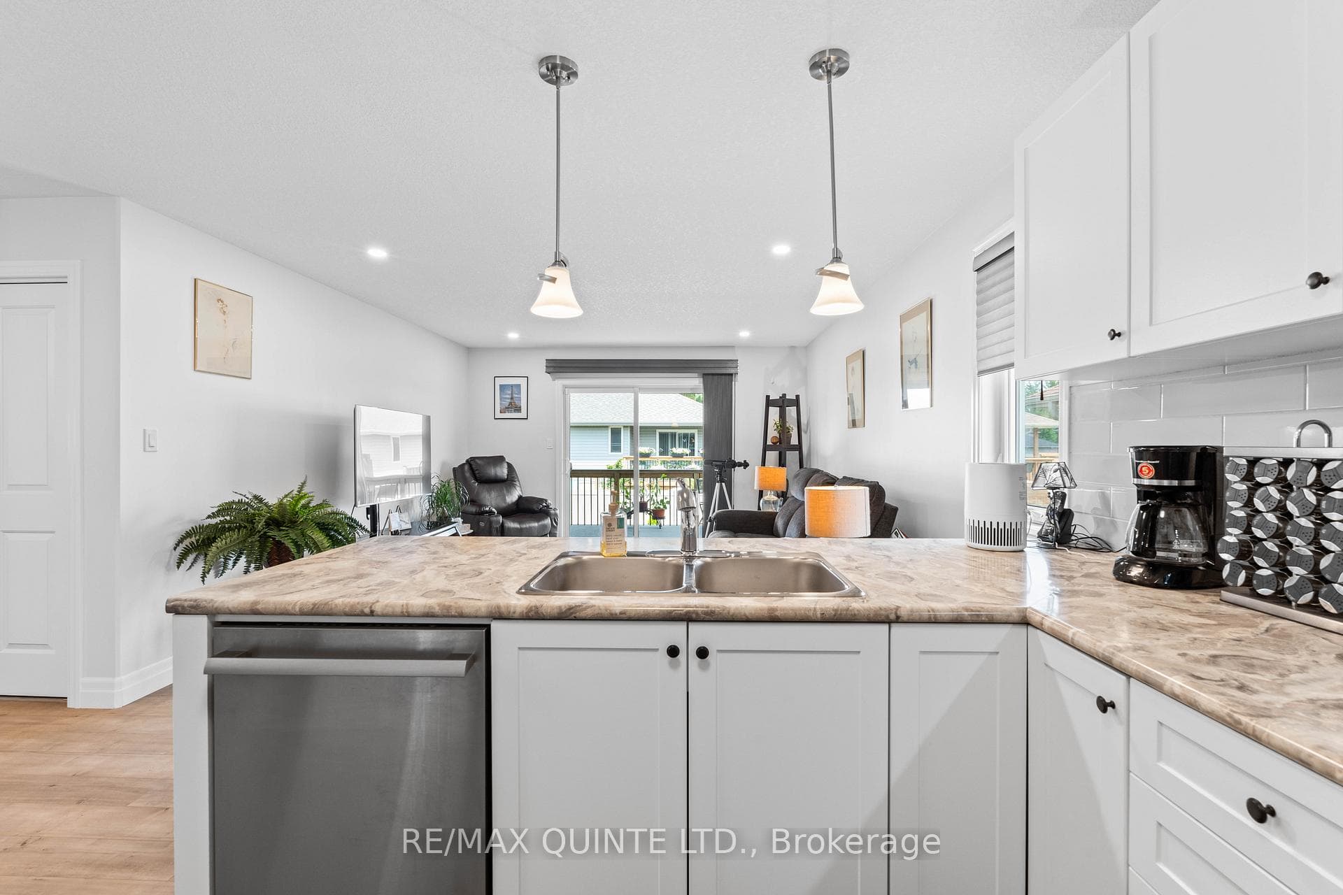 150 ROLLINS Drive photo 10