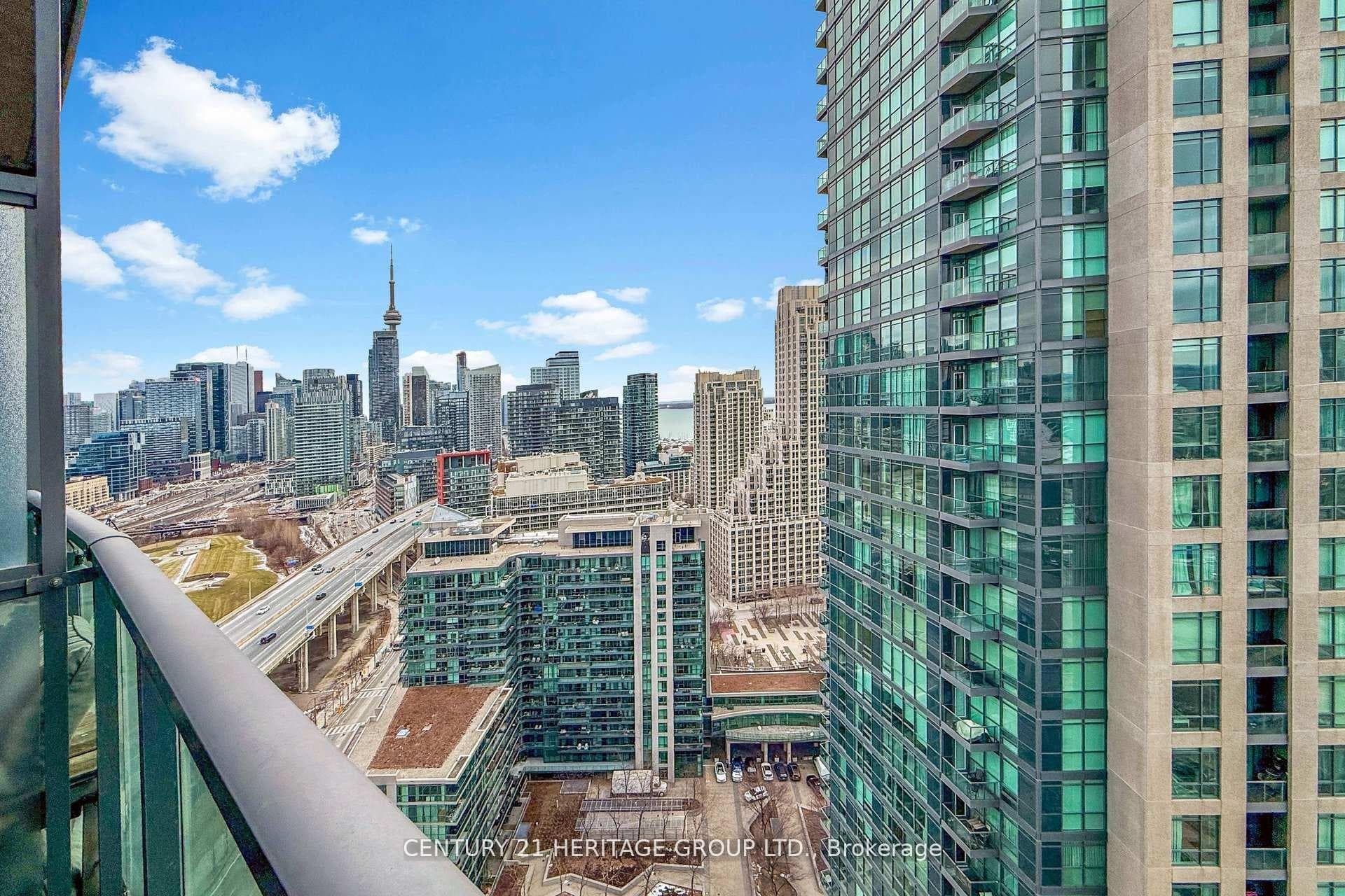 231 Fort York Boulevard Unit 2713 photo 32