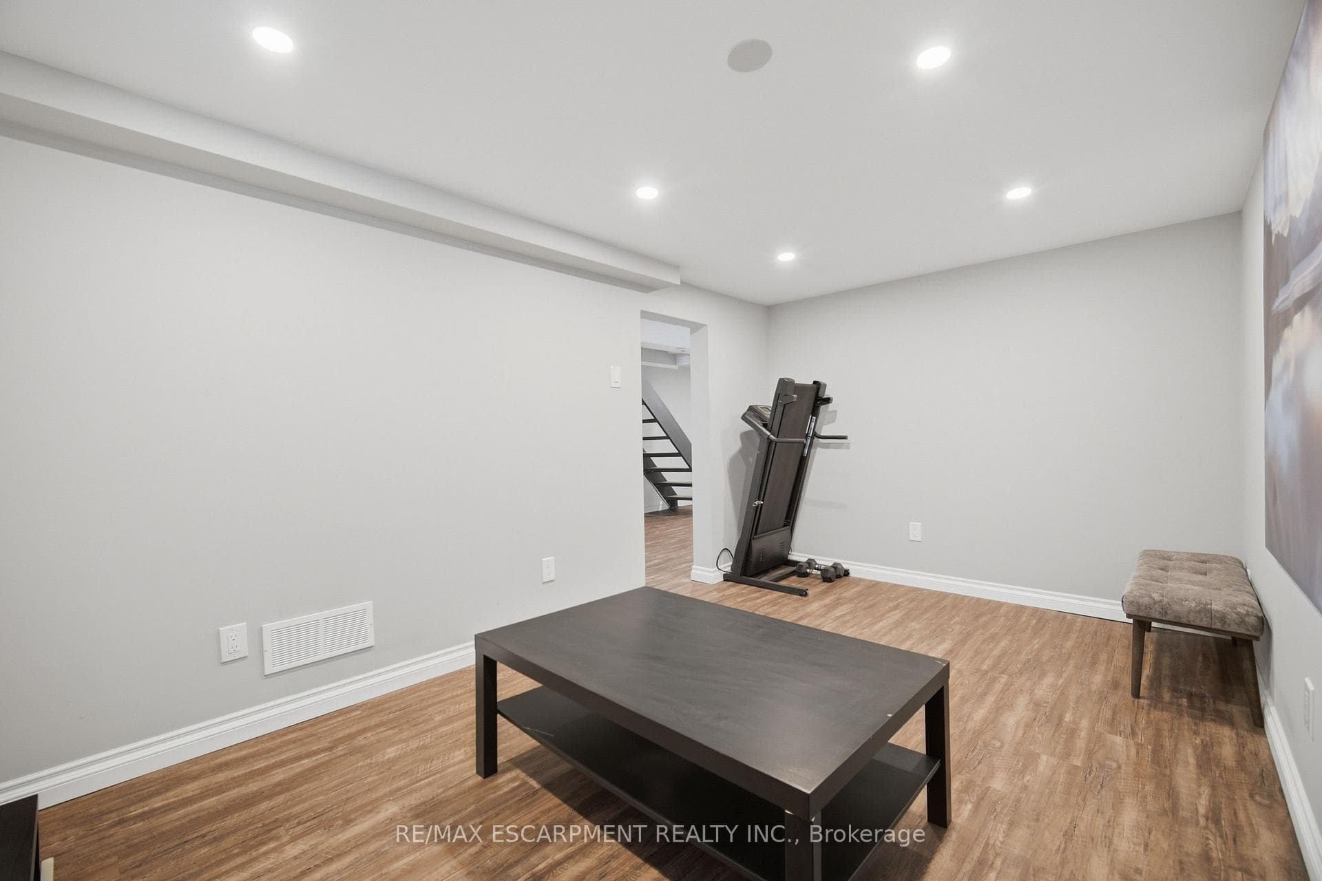 1350 Limeridge Road Unit 68 photo 32