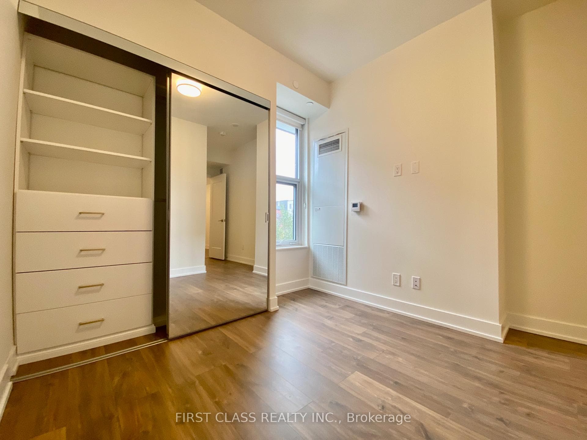 80 Vanauley Street Unit 119 photo 30